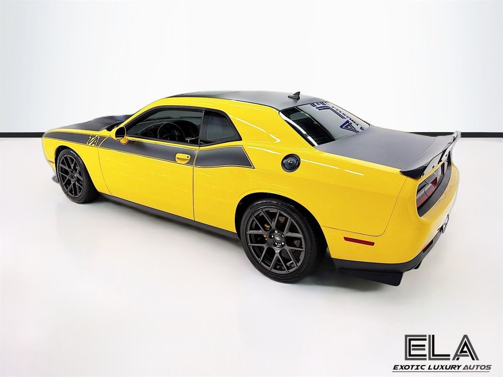 2017 Dodge Challenger THIS IS A  AUTOMATIC! APPLE CAR PLAY! SUNROOF! NAVIGATION!  - 23030813 - 49