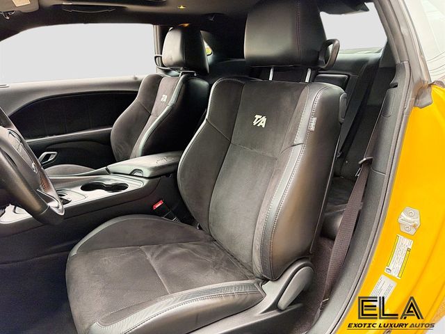 2017 Dodge Challenger THIS IS A  AUTOMATIC! APPLE CAR PLAY! SUNROOF! NAVIGATION!  - 23030813 - 74