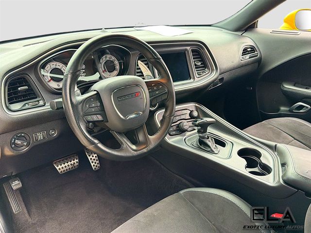 2017 Dodge Challenger THIS IS A  AUTOMATIC! APPLE CAR PLAY! SUNROOF! NAVIGATION!  - 23030813 - 76