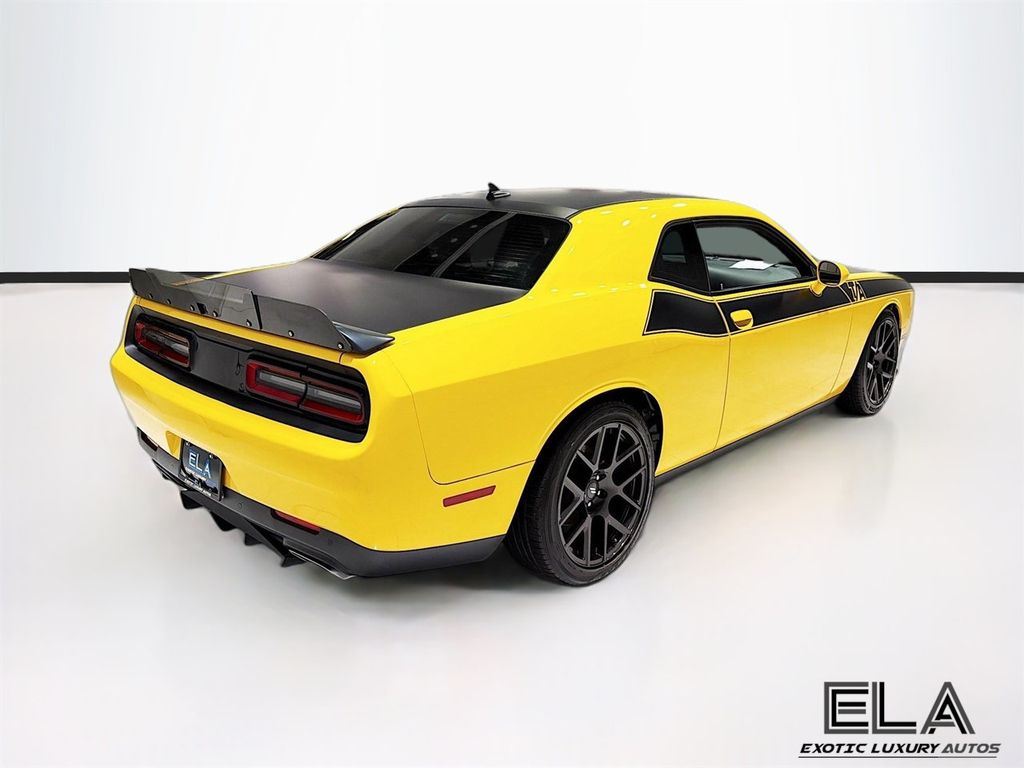 2017 Dodge Challenger THIS IS A  AUTOMATIC! APPLE CAR PLAY! SUNROOF! NAVIGATION!  - 23030813 - 7