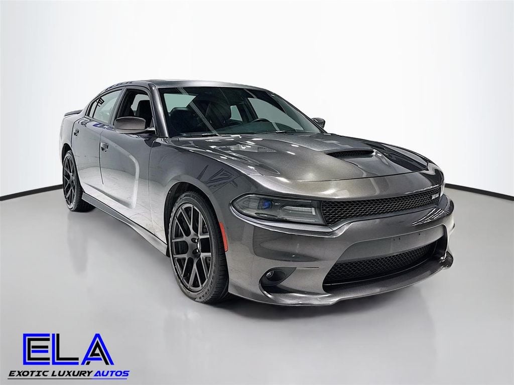 2017 Dodge Charger R/T photo 2