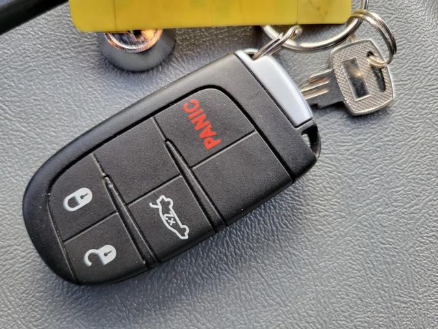 2017 Dodge Charger Police - 22932425 - 33