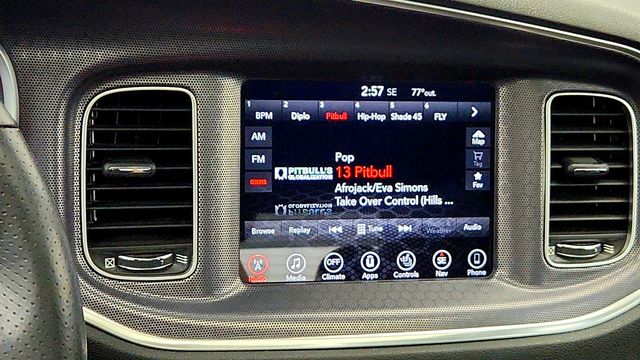 2017 Dodge Charger R/T Scat Pack RWD w/ Alcantara Pkg & Beats Audio - 23041051 - 18