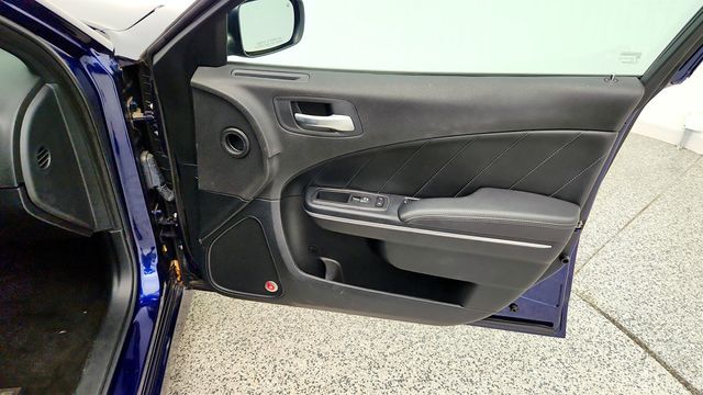 2017 Dodge Charger R/T Scat Pack RWD w/ Alcantara Pkg & Beats Audio - 23041051 - 28