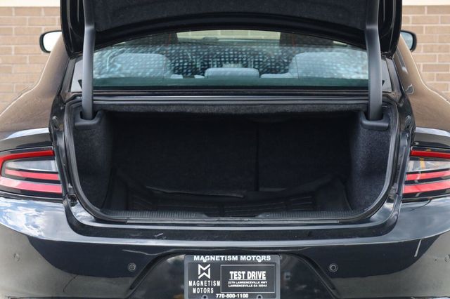 2017 Dodge Charger SE - 23052445 - 9