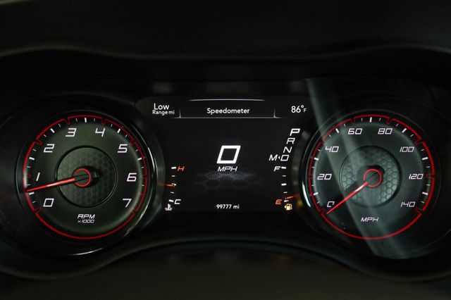 2017 Dodge Charger SE - 23052445 - 32