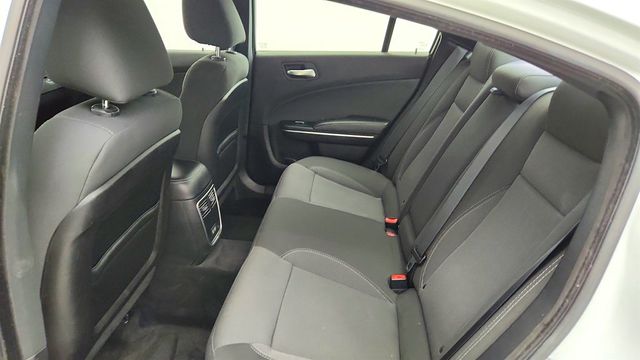 2017 Dodge Charger SE RWD w/ Popular Equipment Group - 23045071 - 19