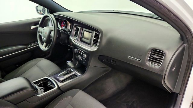 2017 Dodge Charger SE RWD w/ Popular Equipment Group - 23045071 - 23
