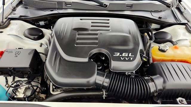 2017 Dodge Charger SE RWD w/ Popular Equipment Group - 23045071 - 25