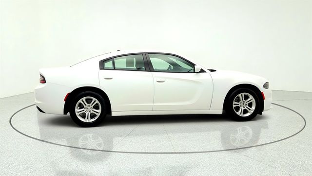 2017 Dodge Charger SE RWD w/ Popular Equipment Group - 23045071 - 3