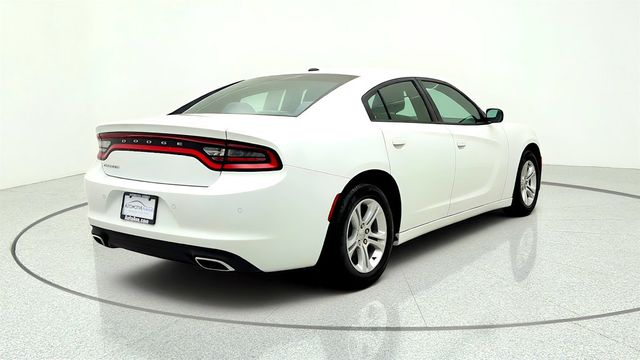 2017 Dodge Charger SE RWD w/ Popular Equipment Group - 23045071 - 4