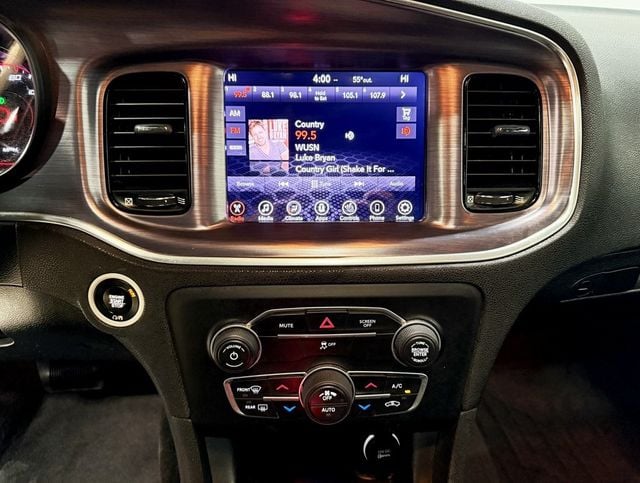 2017 Dodge Charger SXT AWD - 22932335 - 14