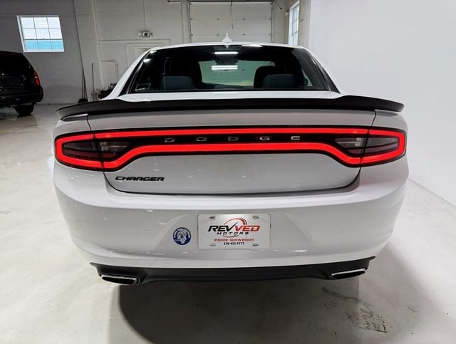 2017 Dodge Charger SXT AWD - 22932335 - 5