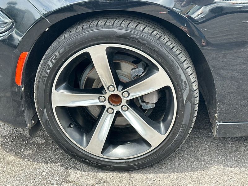 2017 Dodge Charger SXT RWD - 23013960 - 11