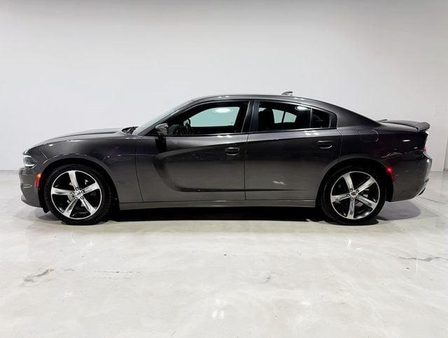 2017 Dodge Charger SXT RWD - 22929706 - 3