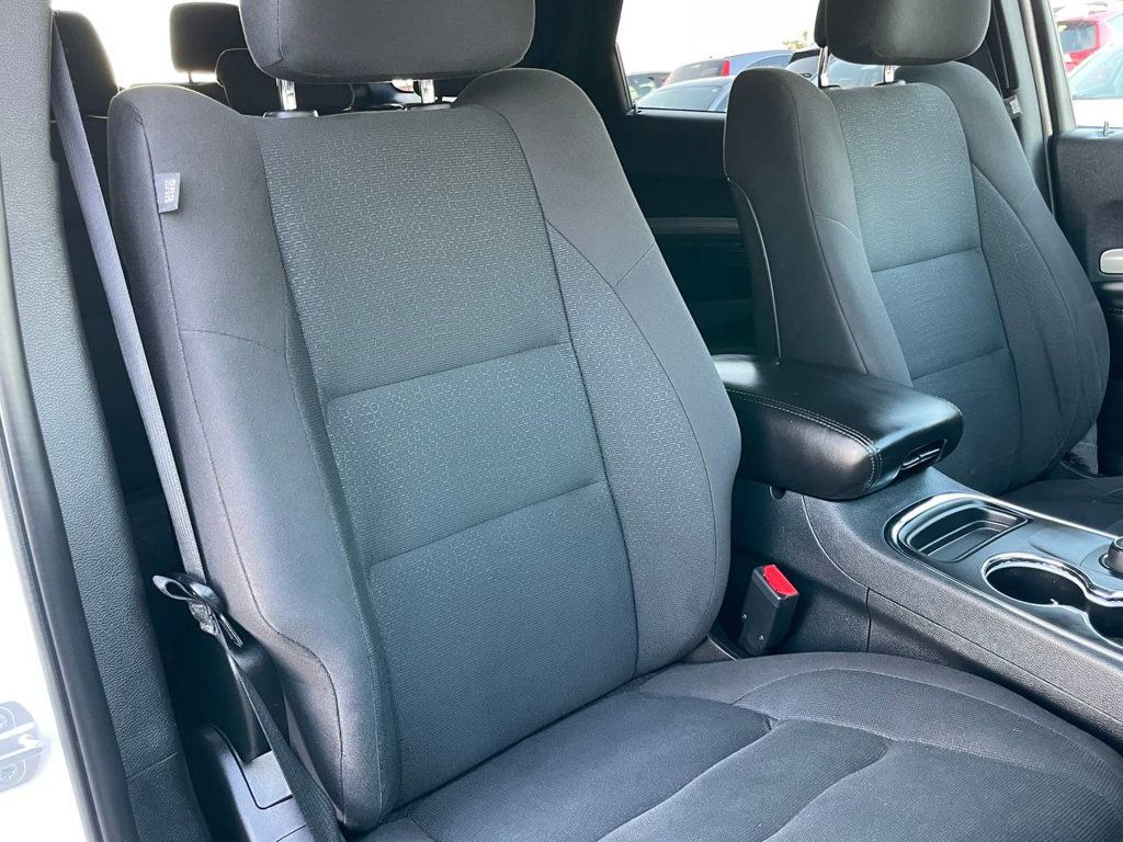 2017 Dodge Durango SXT photo 16