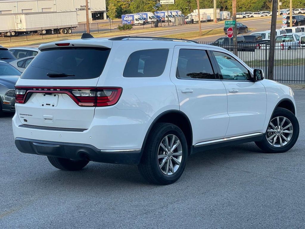 2017 Dodge Durango SXT photo 2