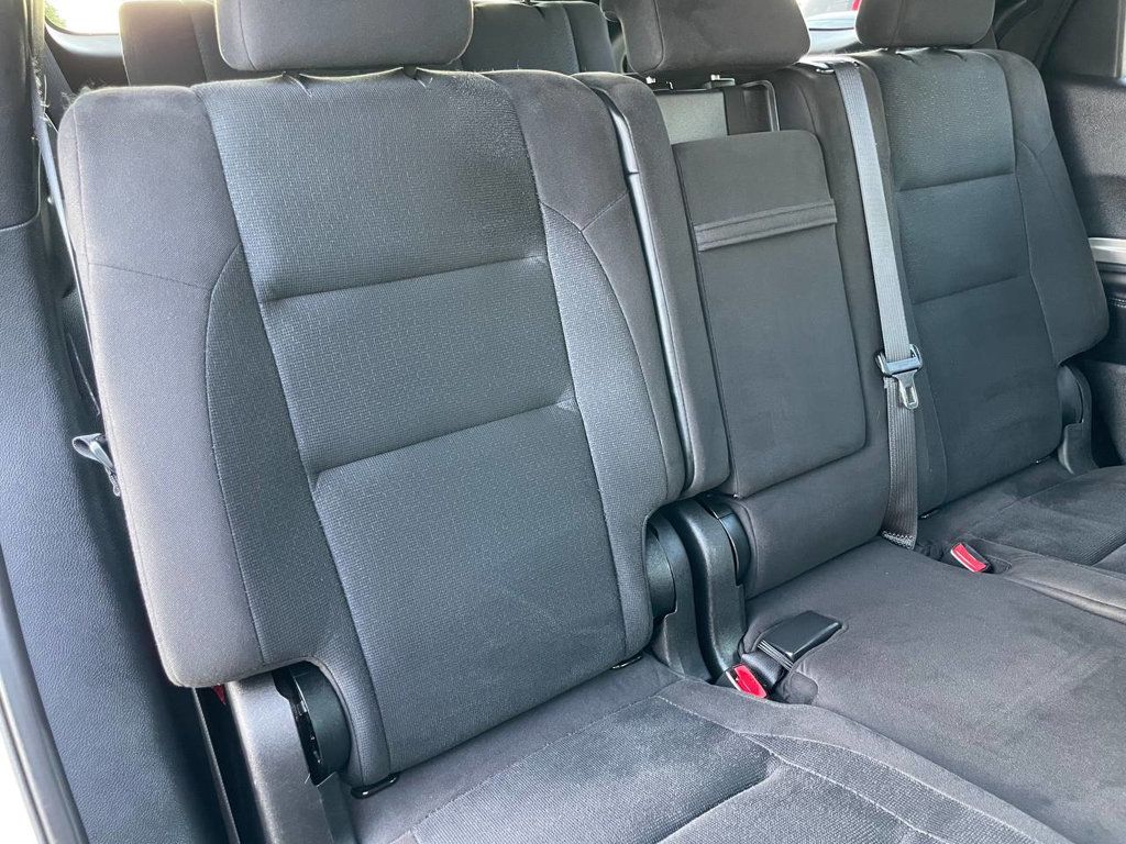 2017 Dodge Durango SXT photo 18