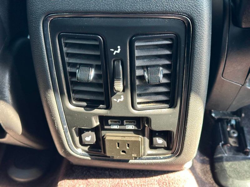 2017 Dodge Durango GT AWD - 22927030 - 30