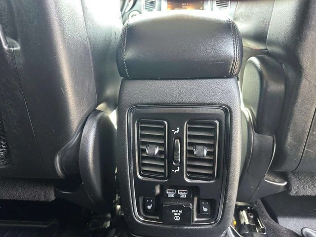 2017 Dodge Durango GT AWD - 23032531 - 19