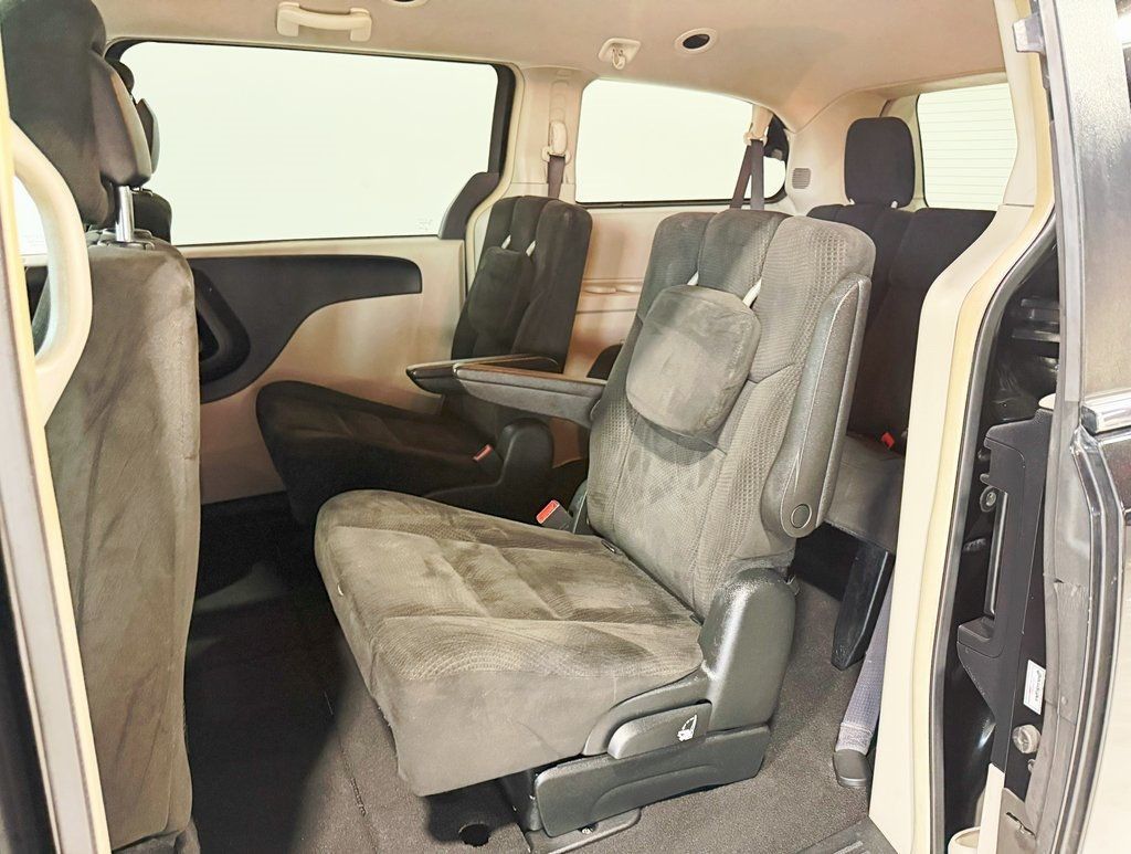2017 Dodge Grand Caravan Crew - 22919957 - 18