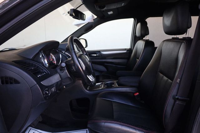 2017 Dodge Grand Caravan GT - 23081980 - 16