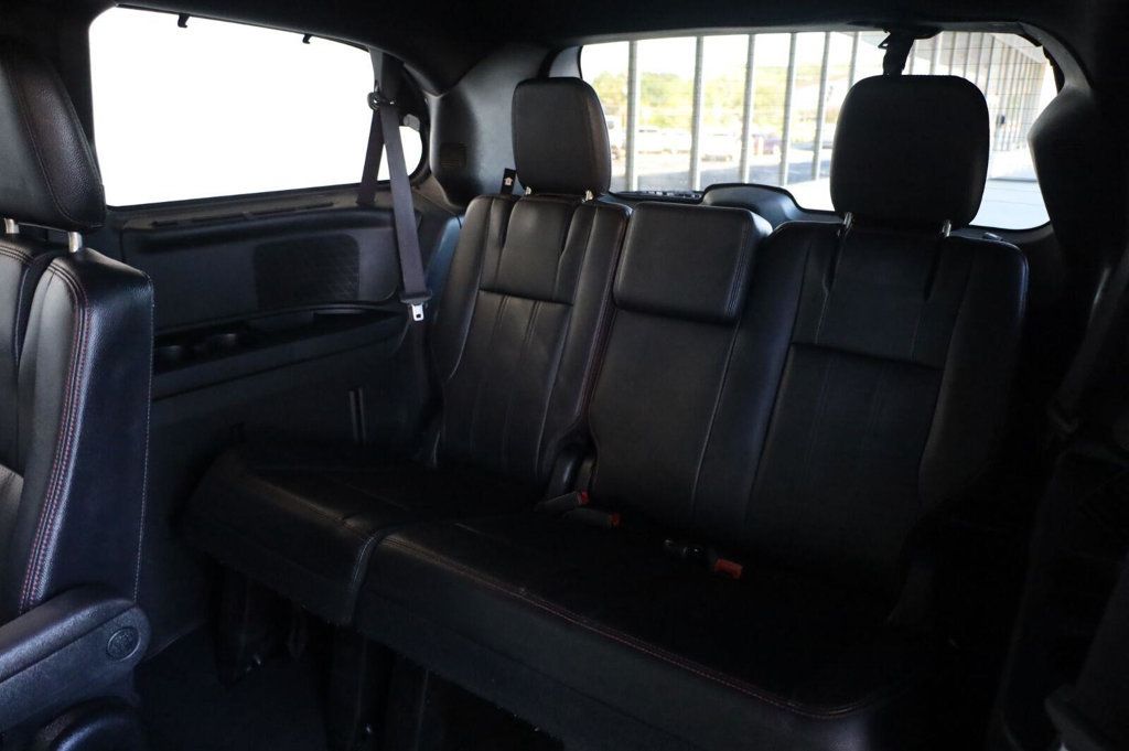 Dodge Grand Caravan GT photo 21