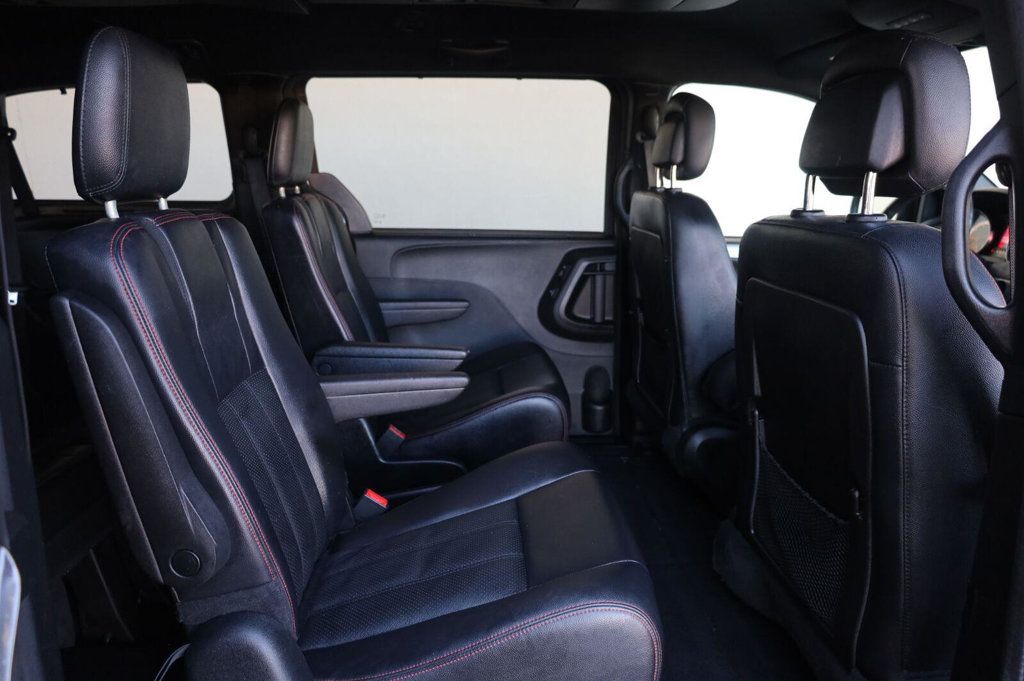 Dodge Grand Caravan GT photo 25