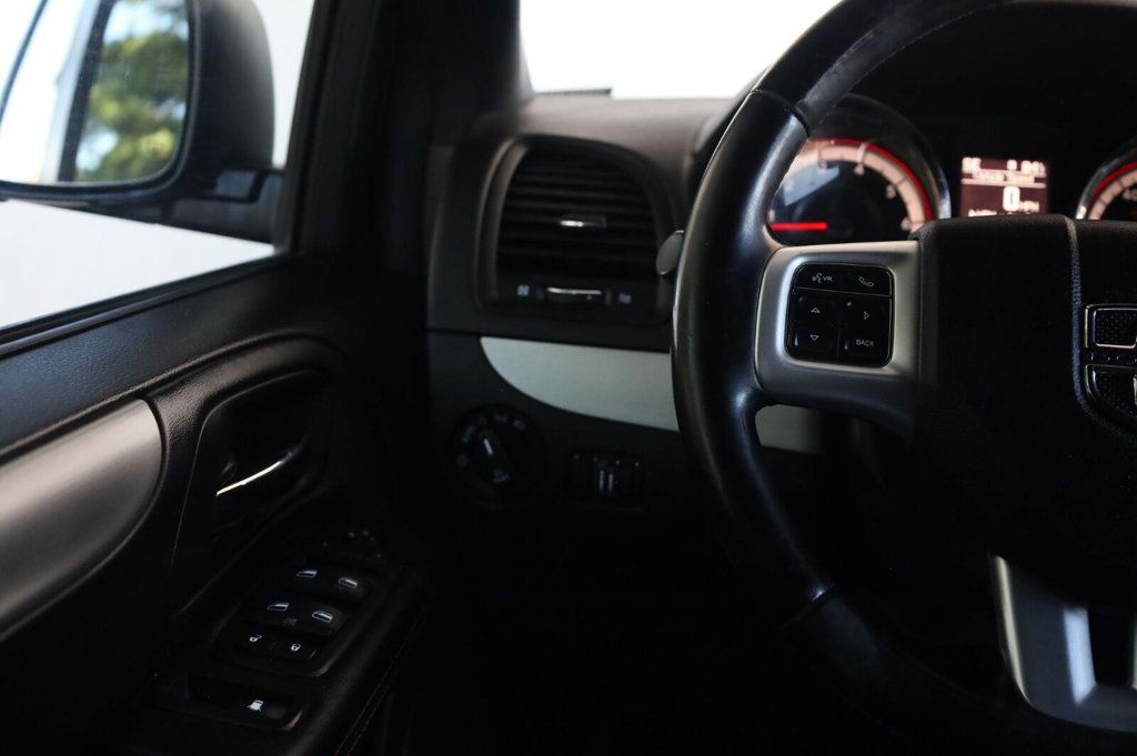 Dodge Grand Caravan GT photo 31