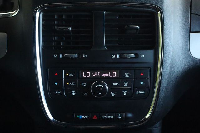 2017 Dodge Grand Caravan GT - 23081980 - 39
