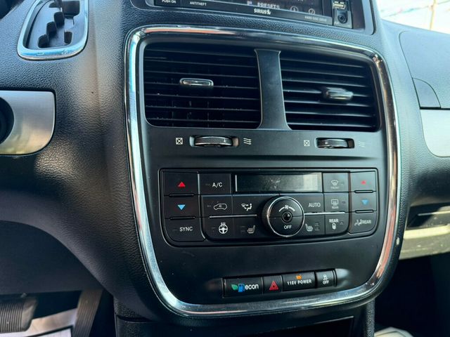 2017 Dodge Grand Caravan GT Wagon - 22984387 - 24