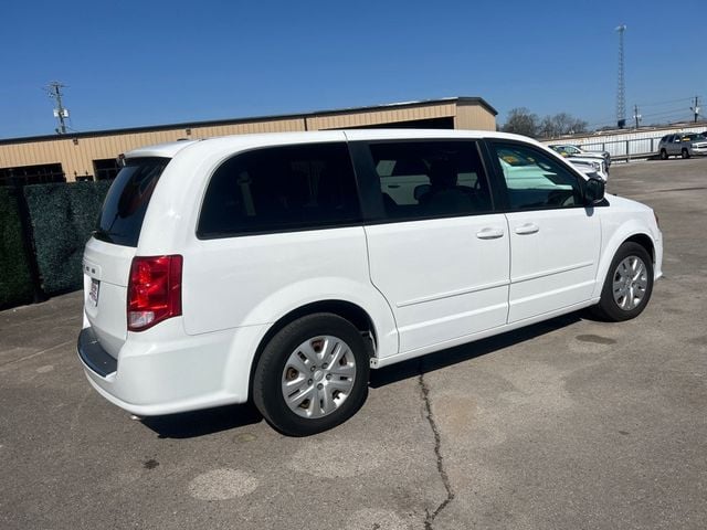 2017 Dodge Grand Caravan SE - 22979935 - 3