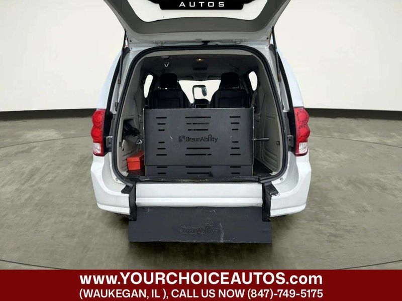 2017 Dodge Grand Caravan SE 4dr Mini Van - 23051495 - 16
