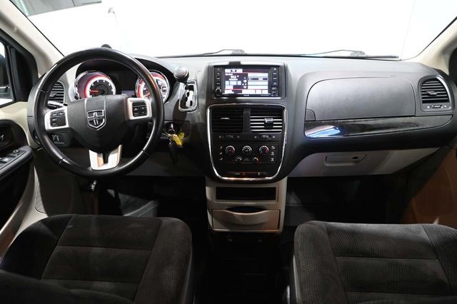 2017 Dodge Grand Caravan SE Mobility Handicap Van - 23003838 - 21