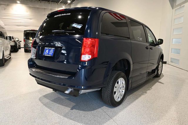 2017 Dodge Grand Caravan SE Mobility Handicap Van - 23003838 - 5