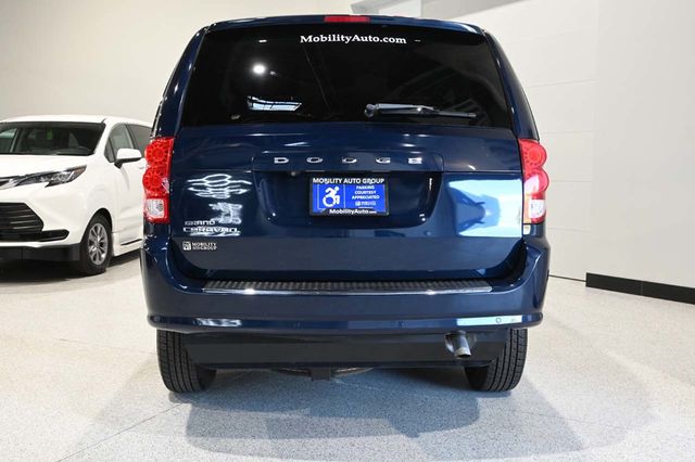 2017 Dodge Grand Caravan SE Mobility Handicap Van - 23003838 - 6