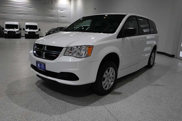 2017 Dodge Grand Caravan SE Mobility Handicap Van - 23030869 - 9