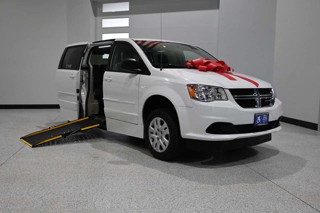 2017 Dodge Grand Caravan SE Mobility Handicap Van - 23030869 - 1