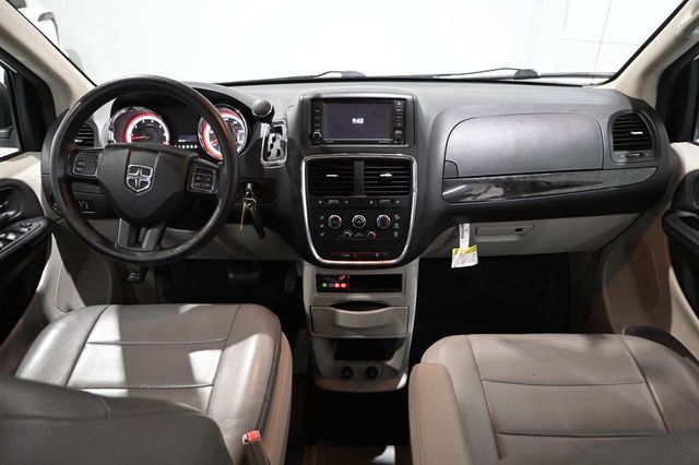 2017 Dodge Grand Caravan SE Mobility Handicap Van - 23030869 - 21