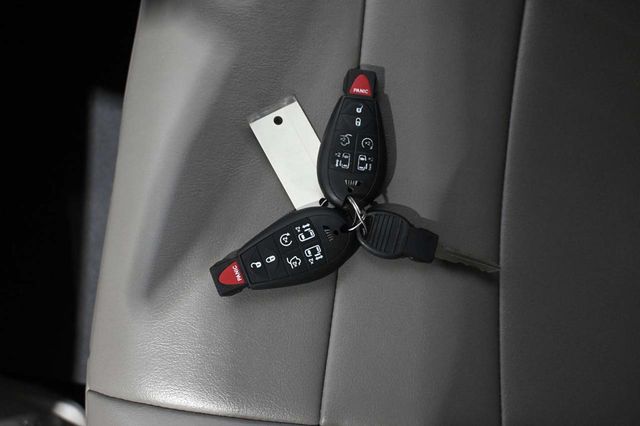 2017 Dodge Grand Caravan SE Mobility Handicap Van - 23030869 - 35