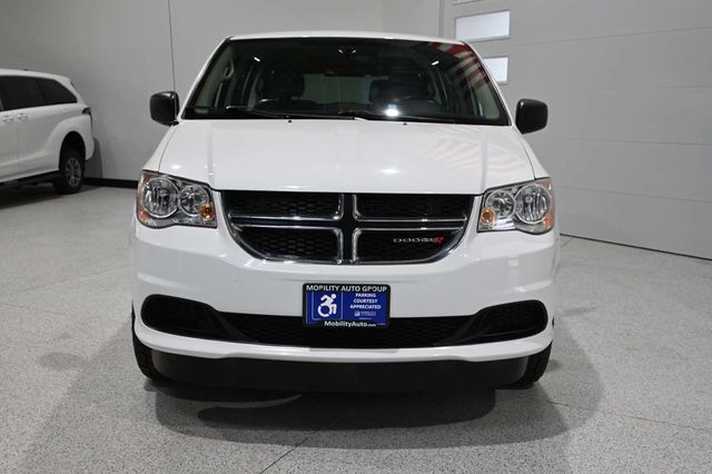 2017 Dodge Grand Caravan SE Mobility Handicap Van - 23030869 - 3
