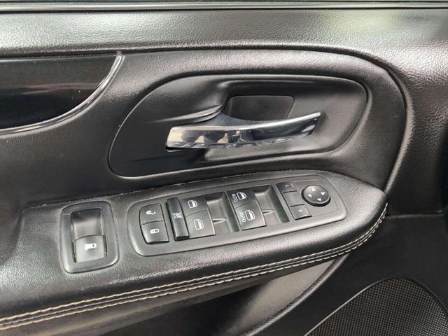 2017 Dodge Grand Caravan SE Plus Wagon - 22948535 - 11