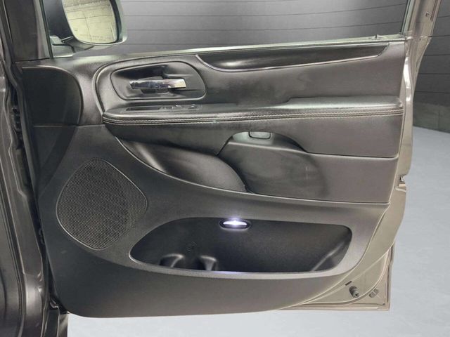 2017 Dodge Grand Caravan SE Plus Wagon - 22948535 - 20
