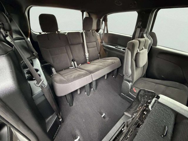 2017 Dodge Grand Caravan SE Plus Wagon - 22970213 - 21