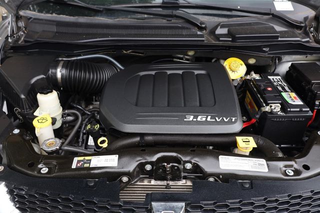 2017 Dodge Grand Caravan SXT - 23025215 - 10