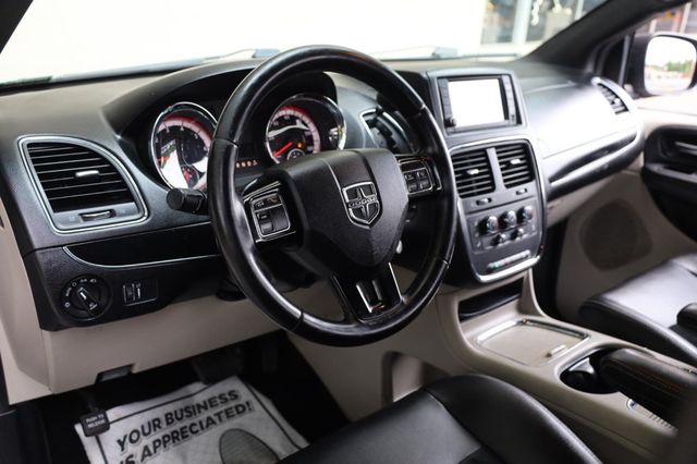 2017 Dodge Grand Caravan SXT - 23025215 - 12