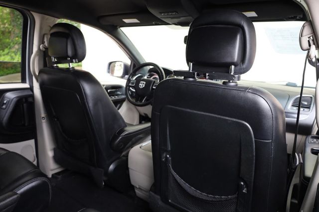 2017 Dodge Grand Caravan SXT - 23025215 - 18