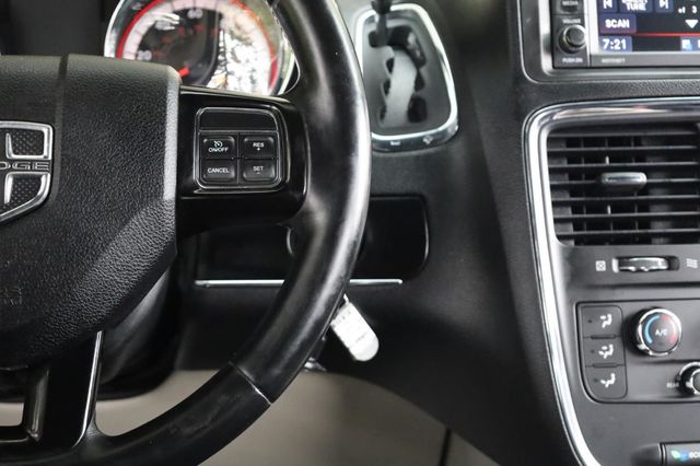 2017 Dodge Grand Caravan SXT - 23025215 - 25