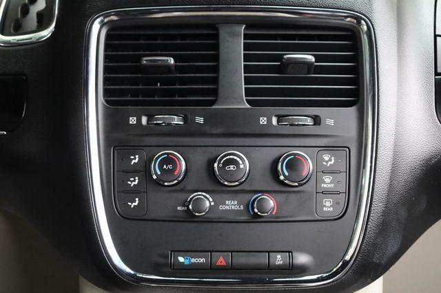 2017 Dodge Grand Caravan SXT - 23025215 - 32