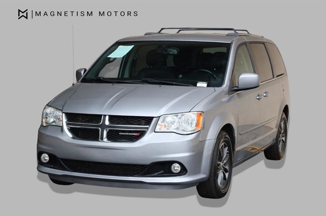 2017 Dodge Grand Caravan SXT - 23025215 - 5
